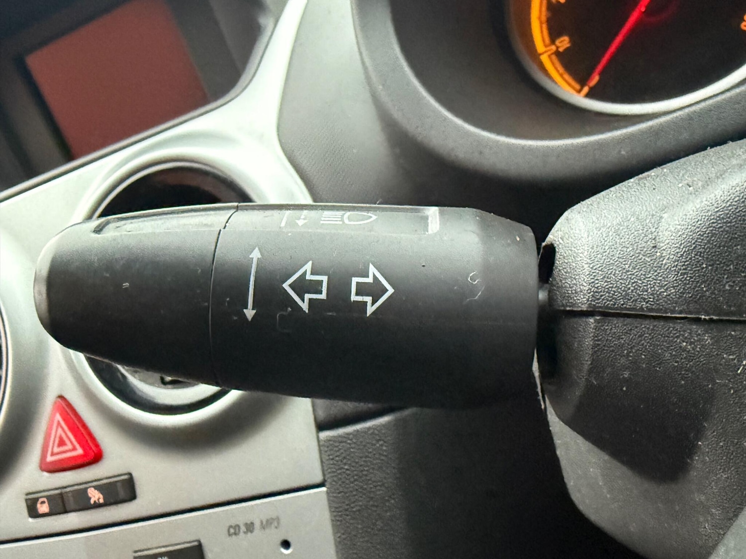 Used Vauxhall Corsa 2010 for sale - 77425161: Photo 14