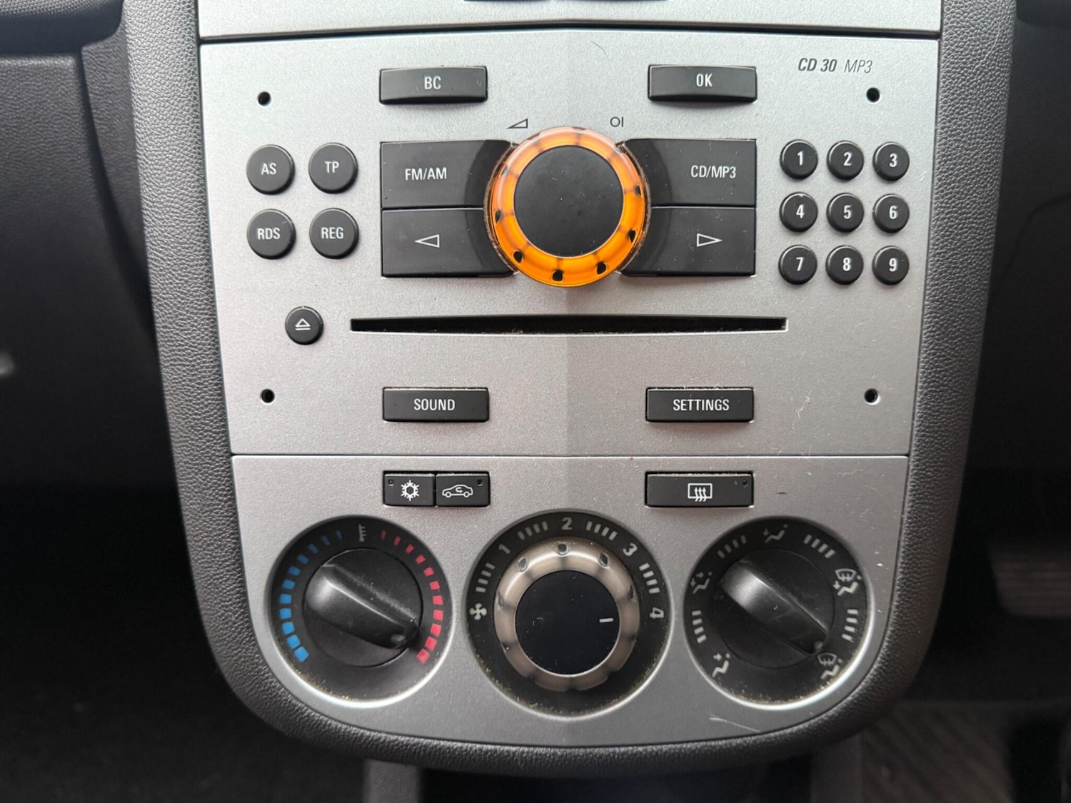 Used Vauxhall Corsa 2010 for sale - 77425161: Photo 17