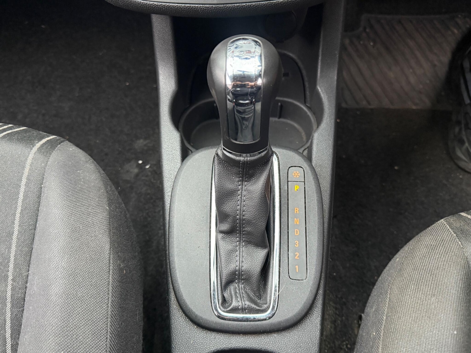 Used Vauxhall Corsa 2010 for sale - 77425161: Photo 18