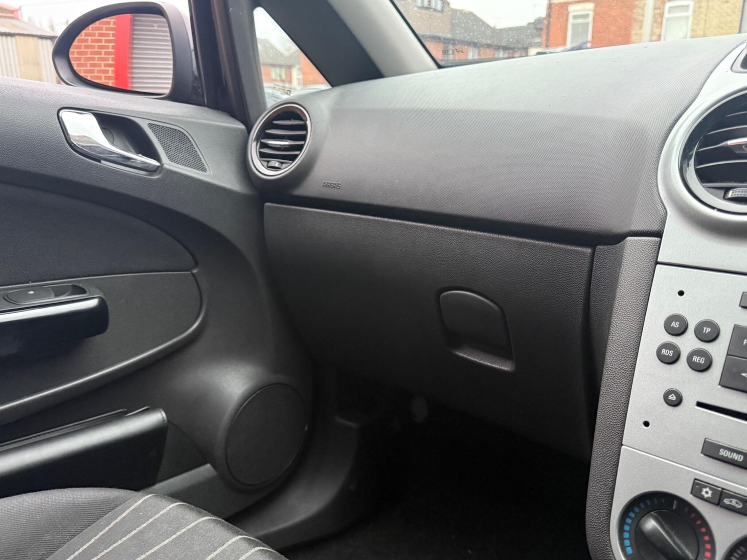 Used Vauxhall Corsa 2010 for sale - 77425161: Photo 20