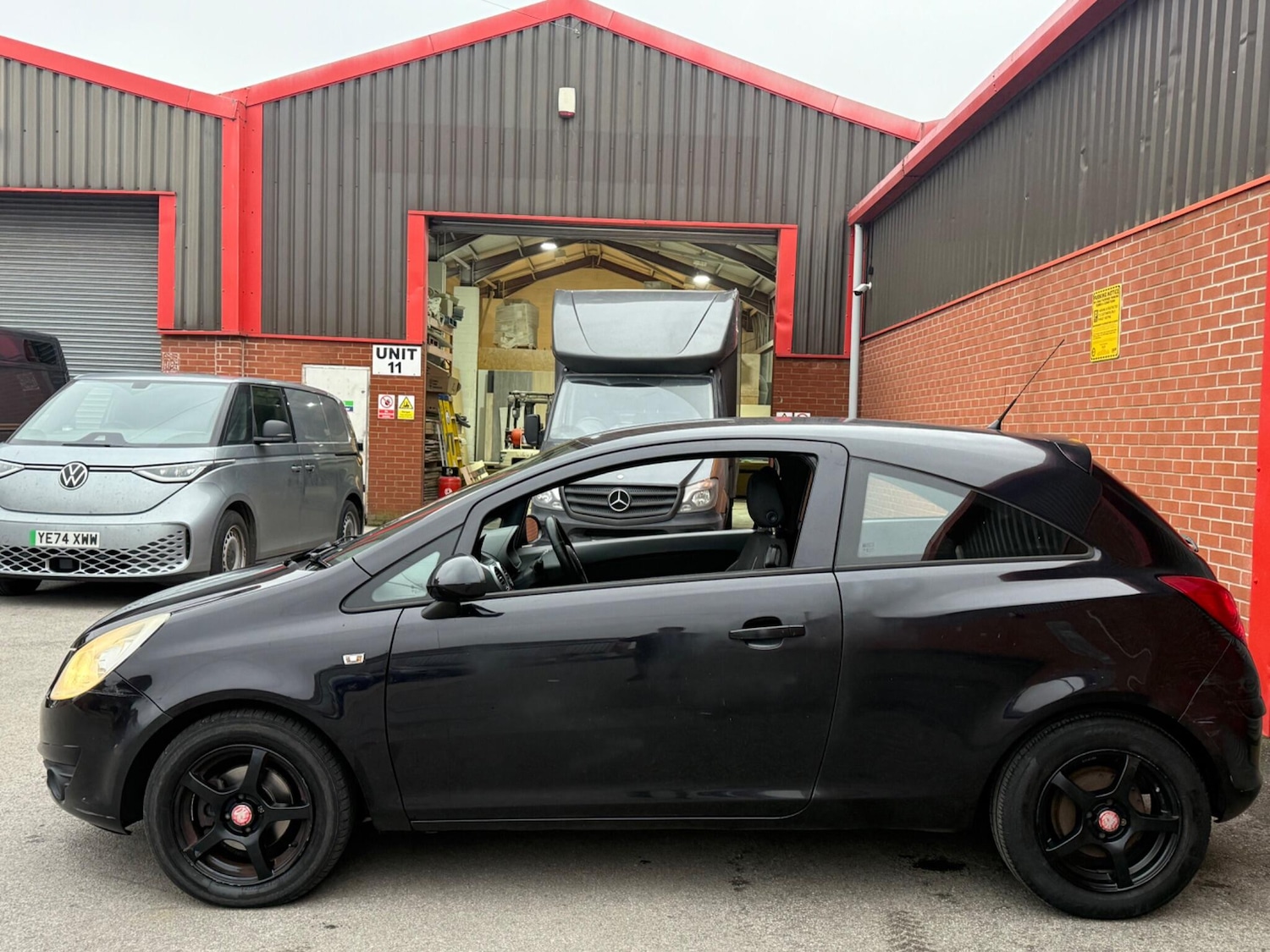 Used Vauxhall Corsa 2010 for sale - 77425161: Photo 8