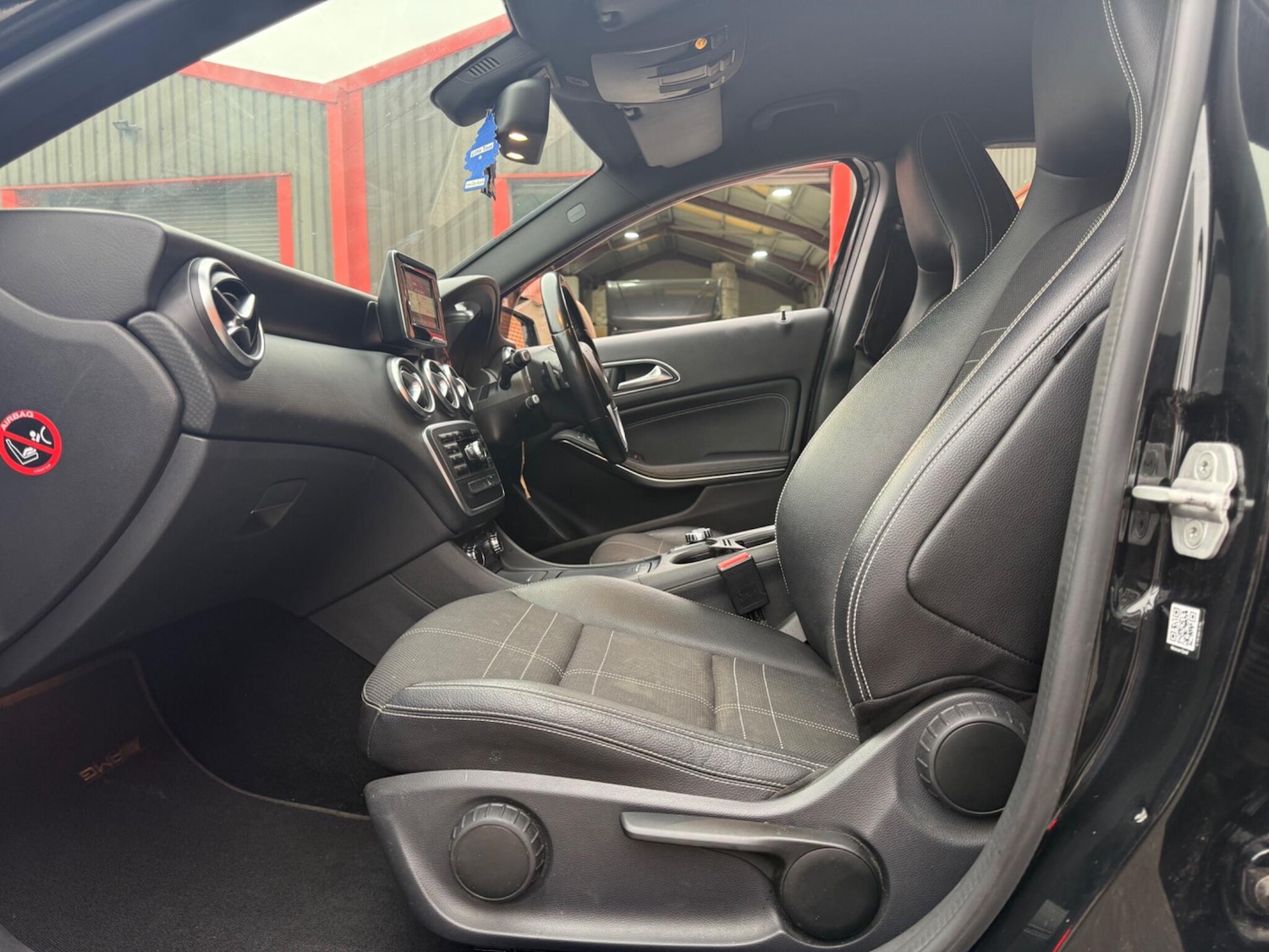 Used Mercedes-Benz A-Class 2013 for sale - 76424313: Photo 21