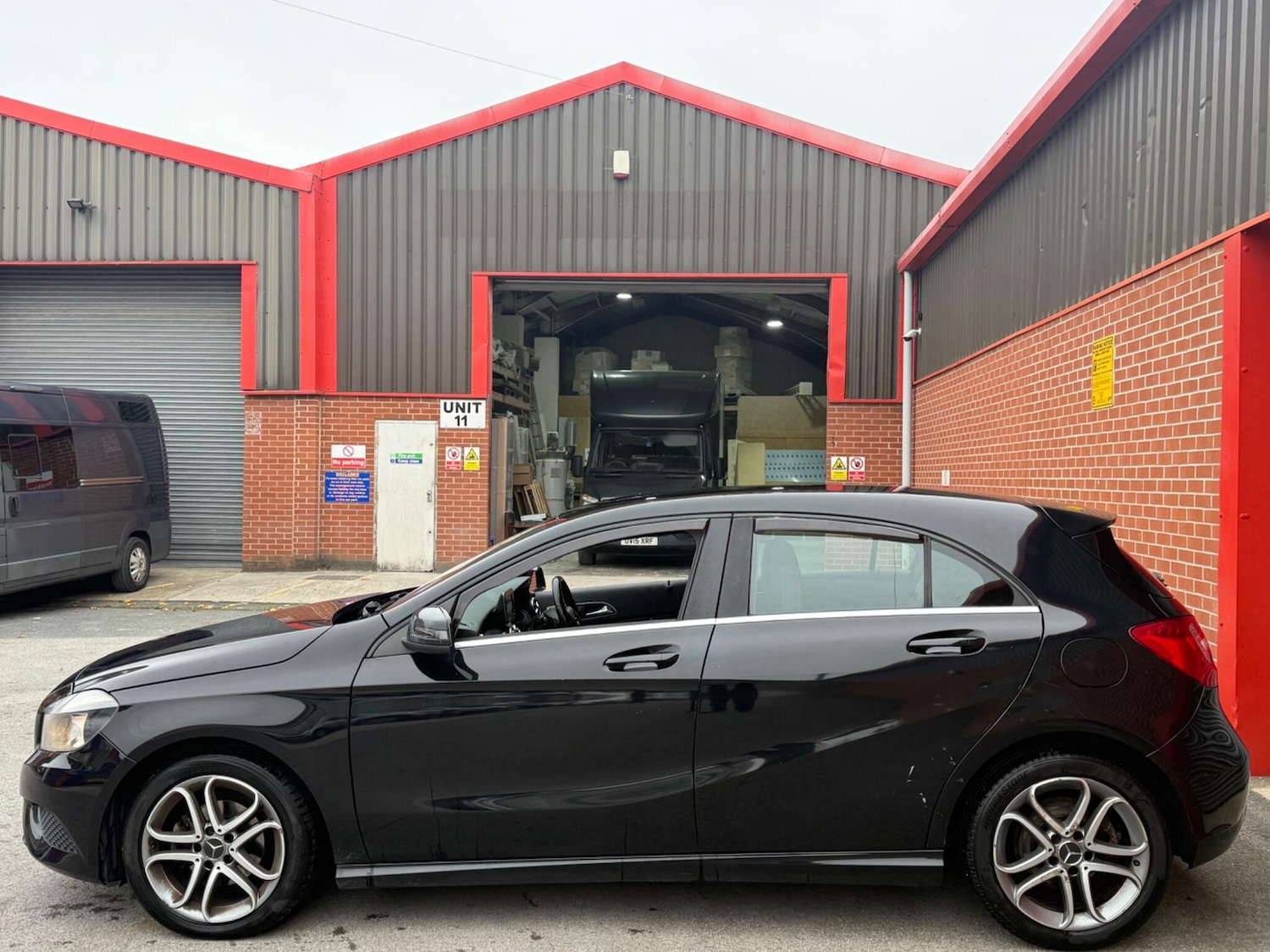 Used Mercedes-Benz A-Class 2013 for sale - 76424313: Photo 8