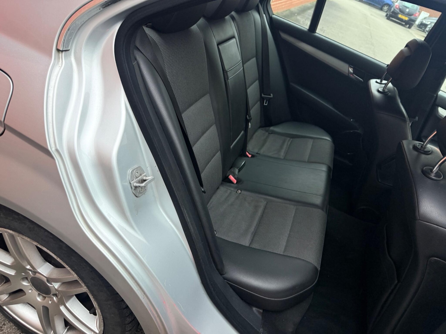 Used Mercedes-Benz C Class 2009 for sale - 77425528: Photo 30