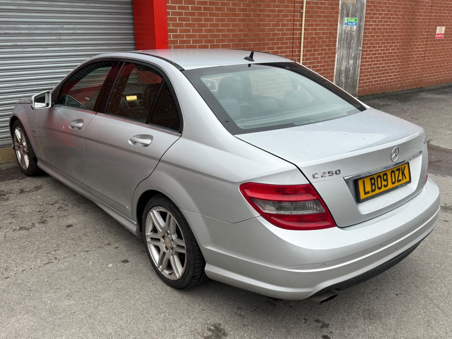 Used Mercedes-Benz C Class 2009 for sale - 77425528: Photo 34