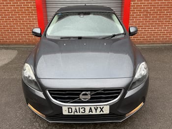 Used Volvo V40 2013 for sale - 79657277: Photo