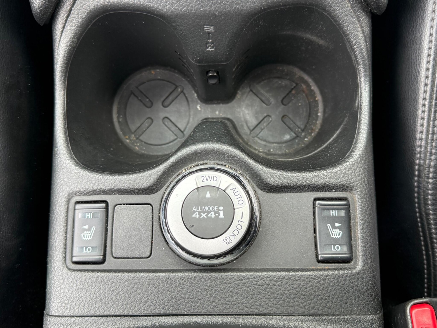 Used Nissan X-Trail 2015 for sale - 76122302: Photo 23