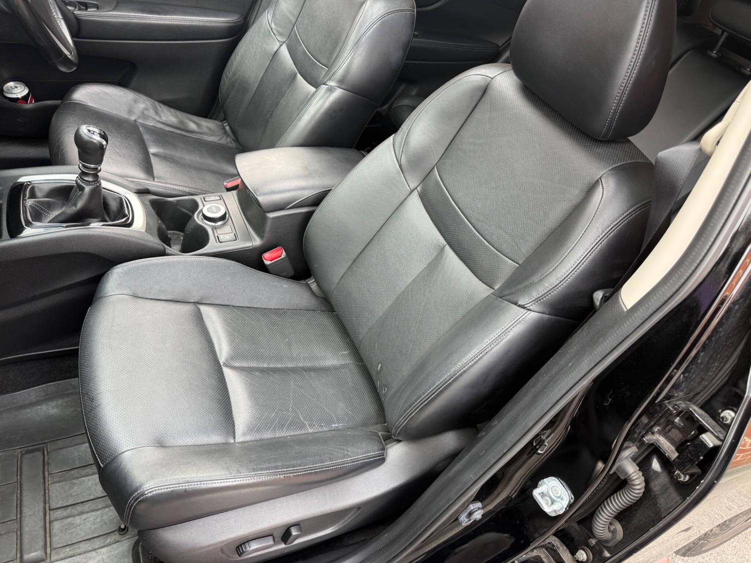Used Nissan X-Trail 2015 for sale - 76122302: Photo 28