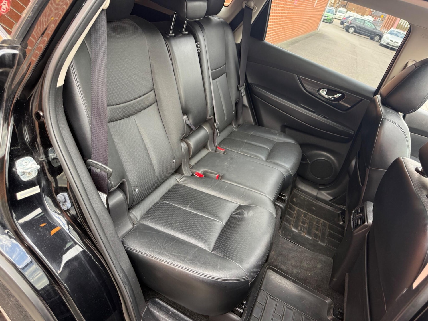 Used Nissan X-Trail 2015 for sale - 76122302: Photo 34