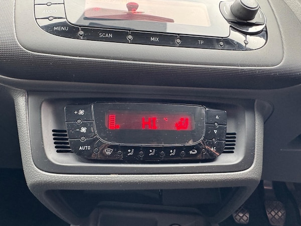 Used SEAT Ibiza 2011 for sale - 76295200: Photo 13