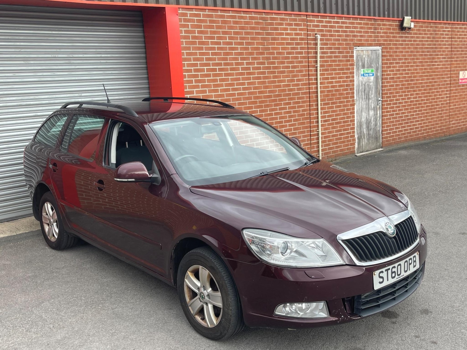 Used Skoda Octavia 2011 for sale - 76988639: Photo 2
