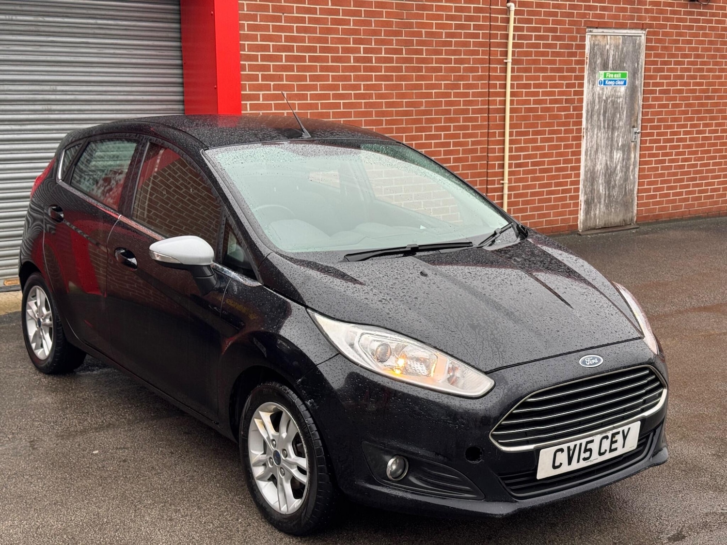Used Ford Fiesta 2015 for sale - 76562445: Photo 1