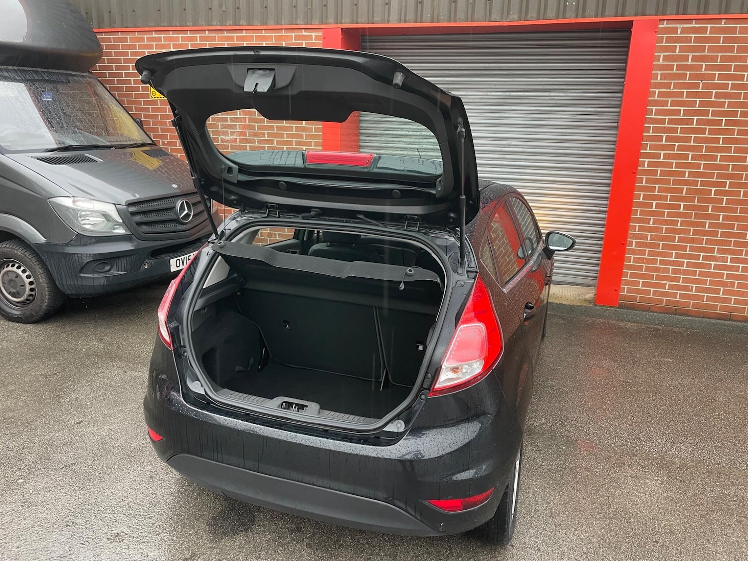 Used Ford Fiesta 2015 for sale - 76562445: Photo 32