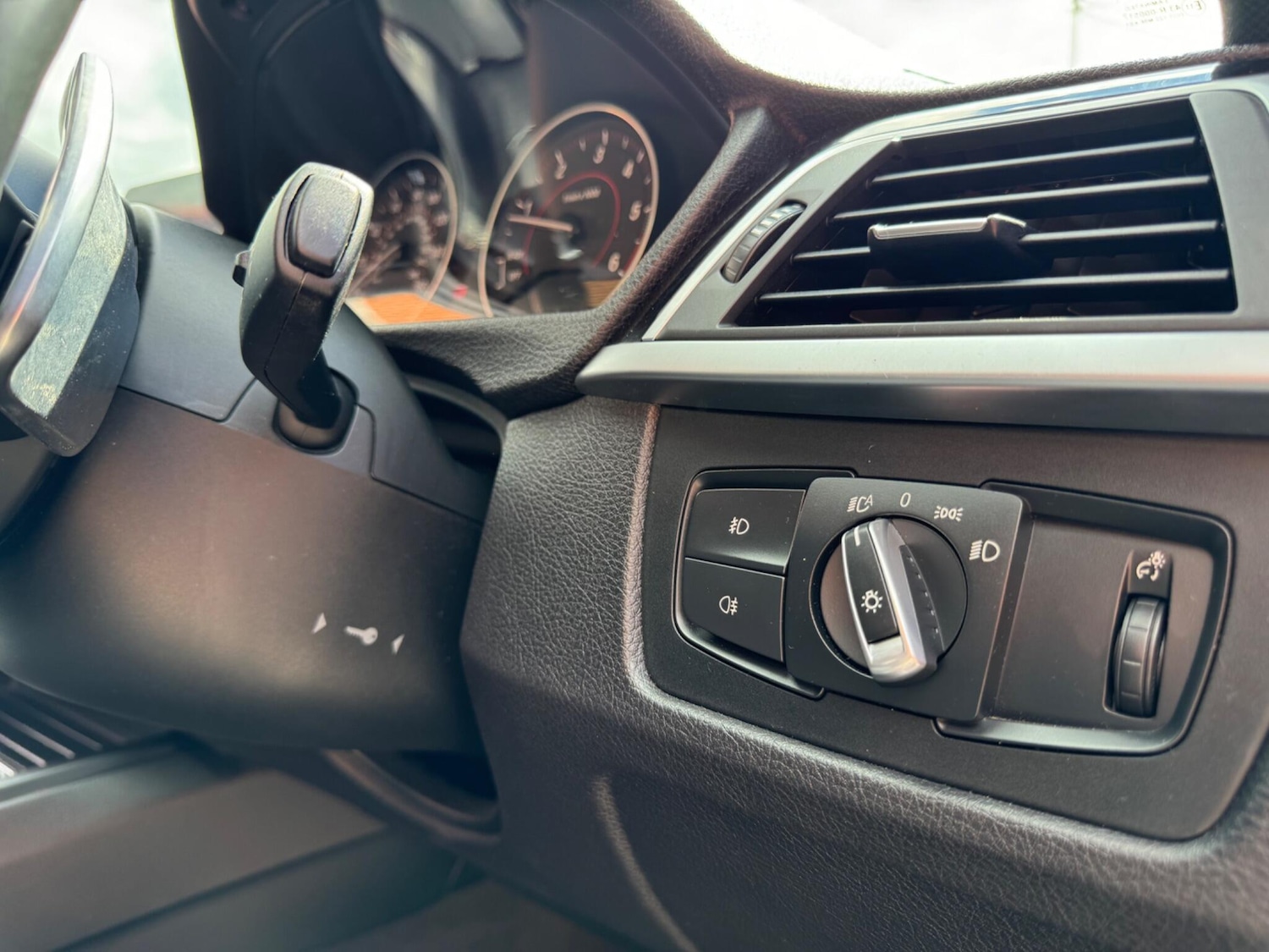 Used BMW 3 Series 2016 for sale - 76446892: Photo 23