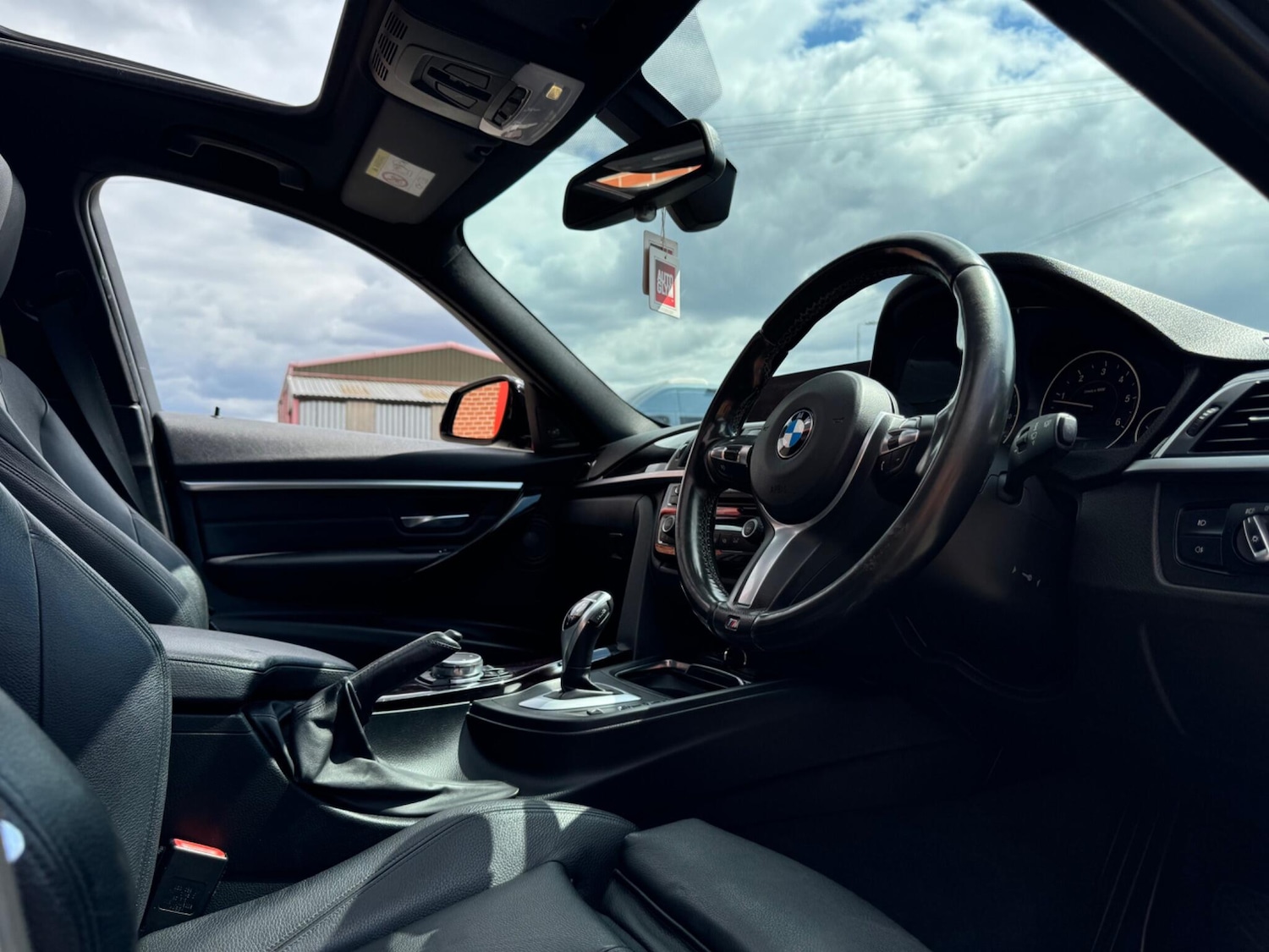 Used BMW 3 Series 2016 for sale - 76446892: Photo 35