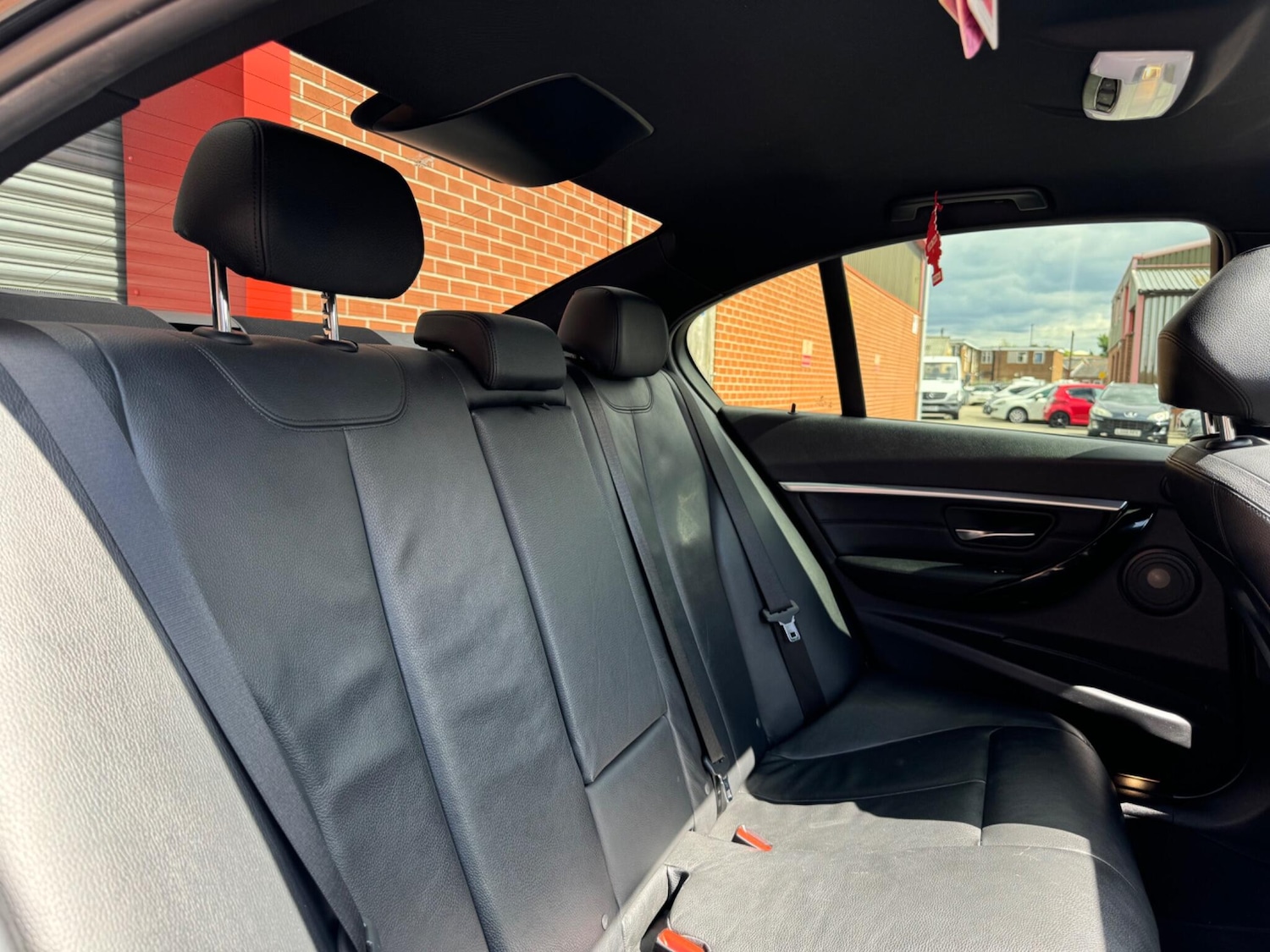 Used BMW 3 Series 2016 for sale - 76446892: Photo 38