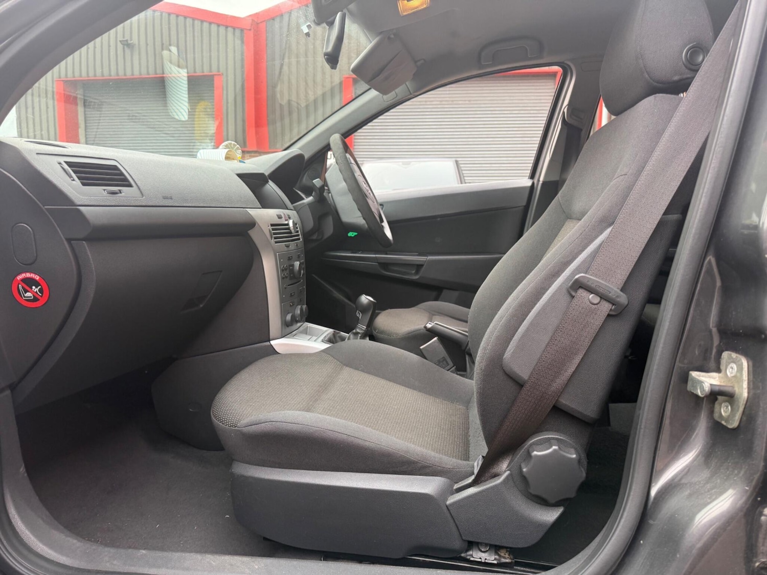 Used Vauxhall Astra 2010 for sale - 77142985: Photo 22