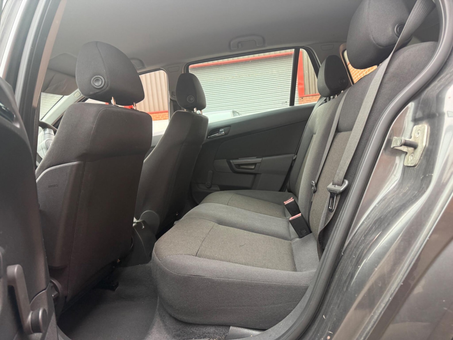 Used Vauxhall Astra 2010 for sale - 77142985: Photo 24