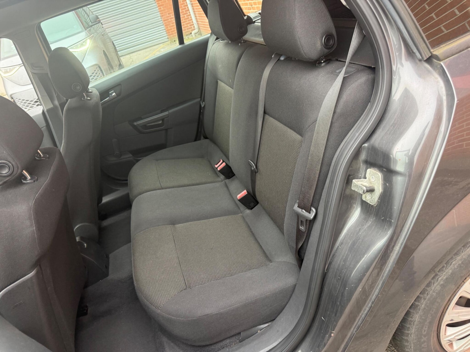 Used Vauxhall Astra 2010 for sale - 77142985: Photo 25