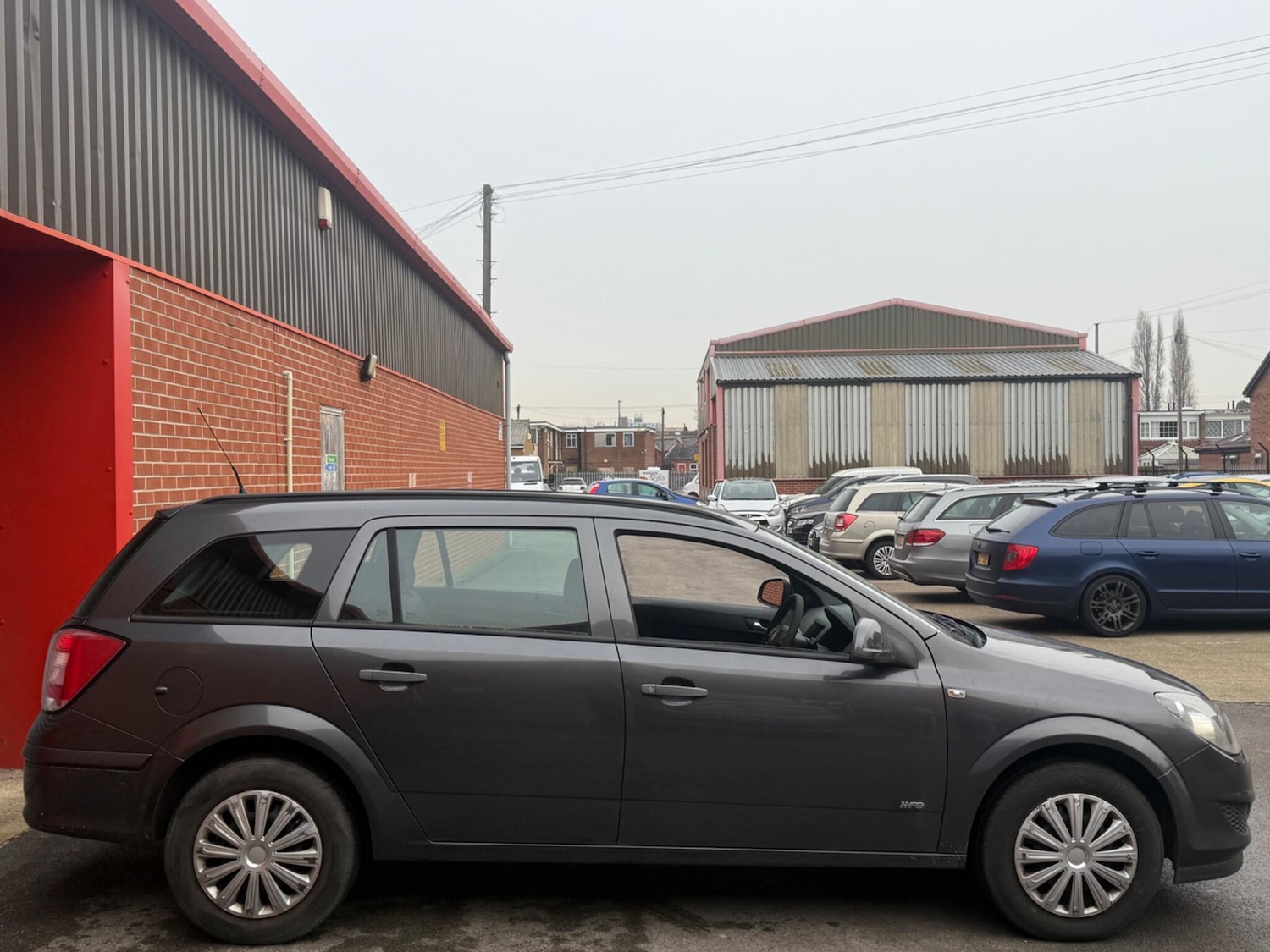 Used Vauxhall Astra 2010 for sale - 77142985: Photo 7