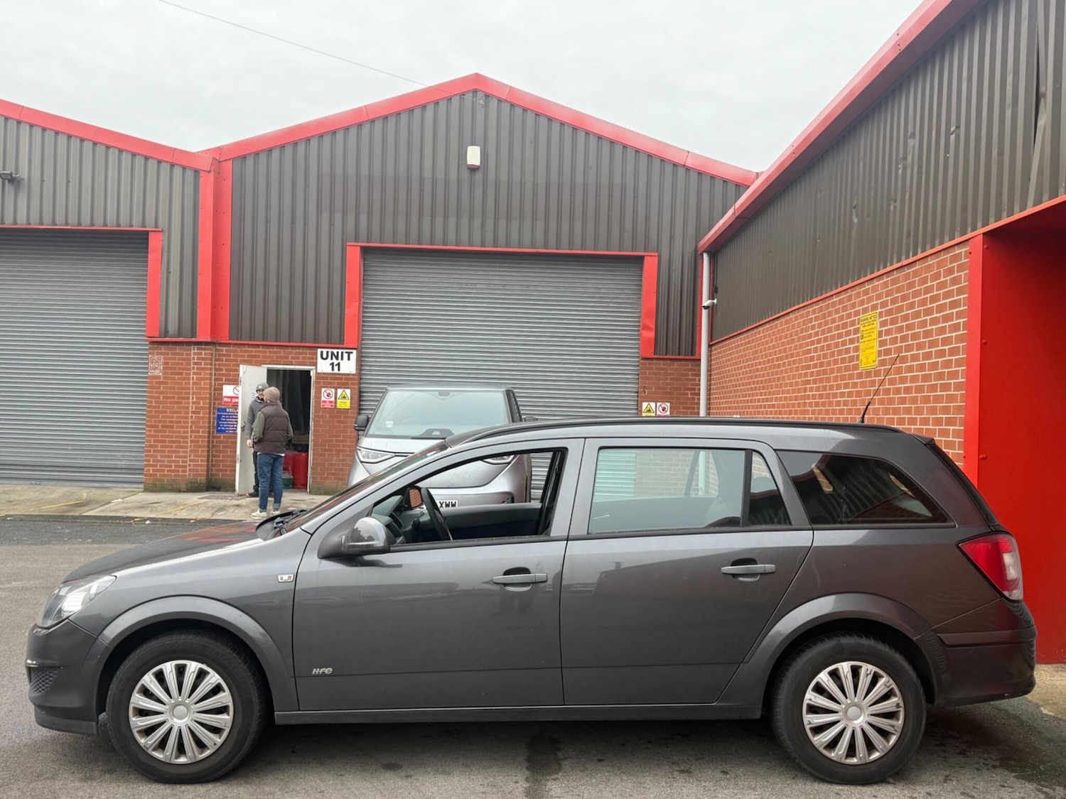 Used Vauxhall Astra 2010 for sale - 77142985: Photo 8