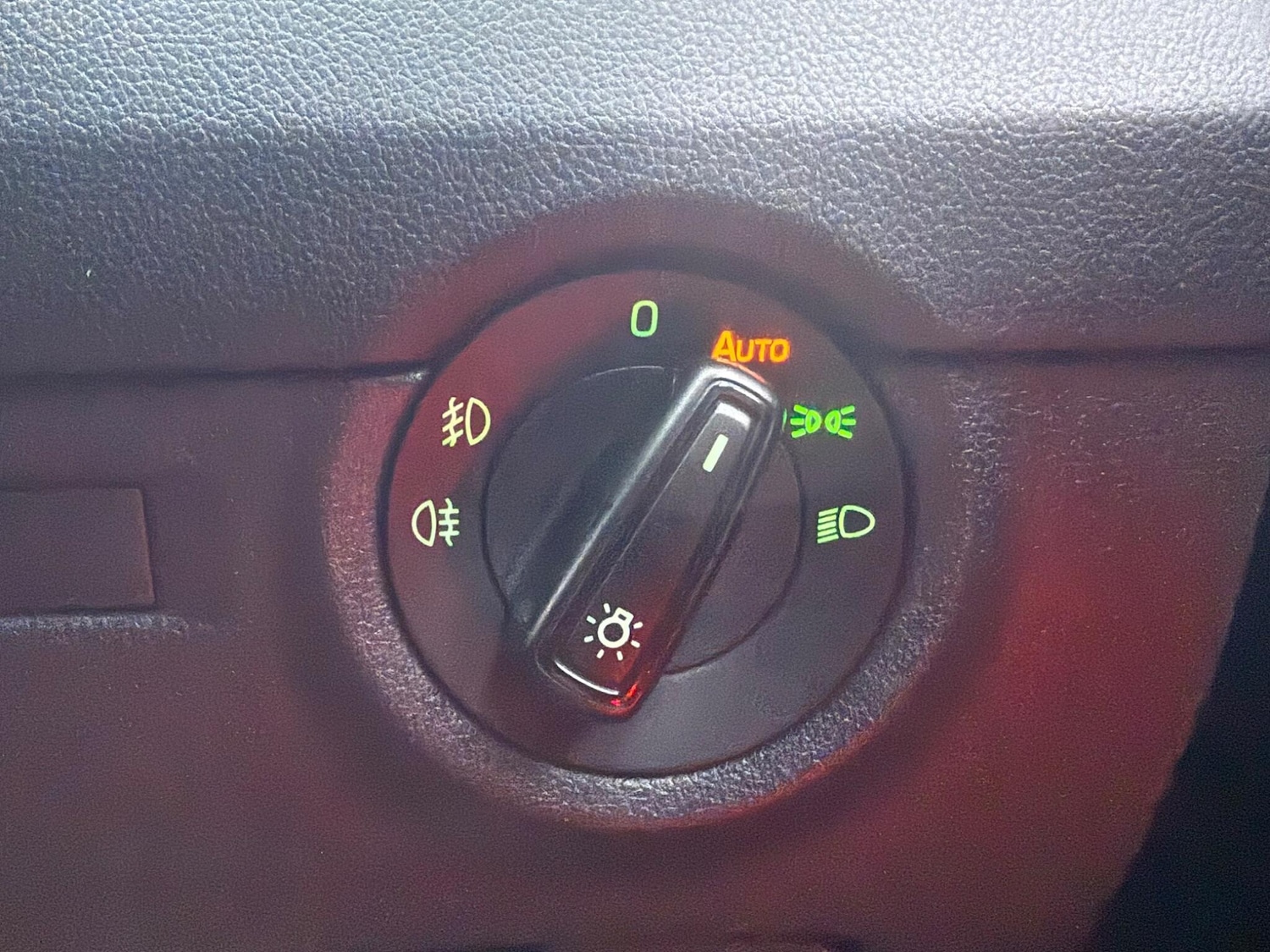 Used Skoda Octavia 2015 for sale - 76572624: Photo 10