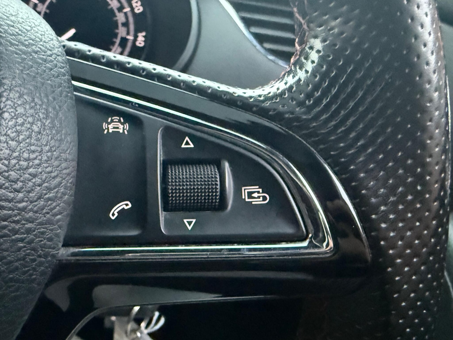 Used Skoda Octavia 2015 for sale - 76572624: Photo 11