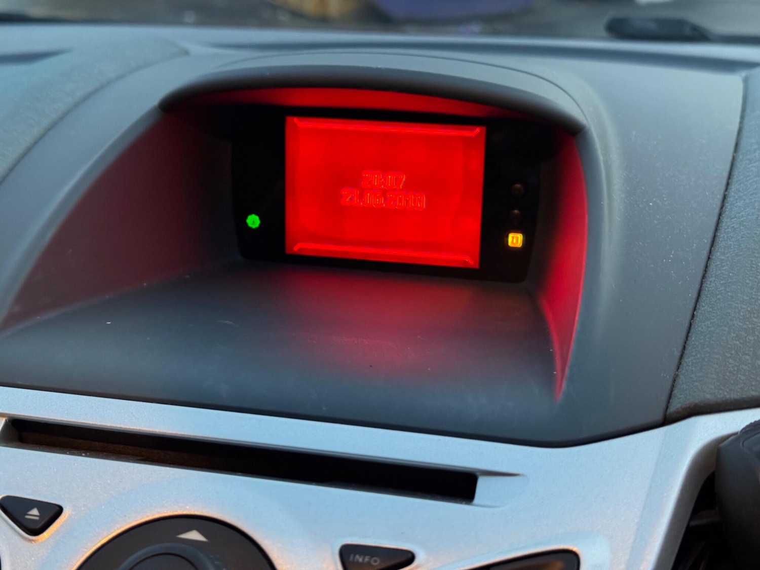 Used Ford Fiesta 2010 for sale - 76887271: Photo 17