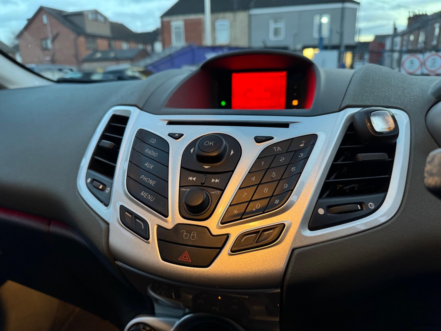 Used Ford Fiesta 2010 for sale - 76887271: Photo 18