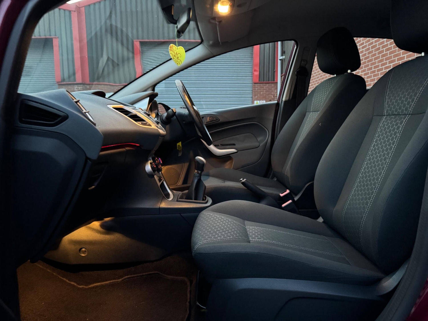 Used Ford Fiesta 2010 for sale - 76887271: Photo 31