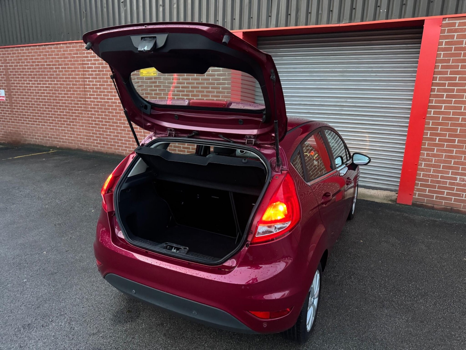 Used Ford Fiesta 2010 for sale - 76887271: Photo 39