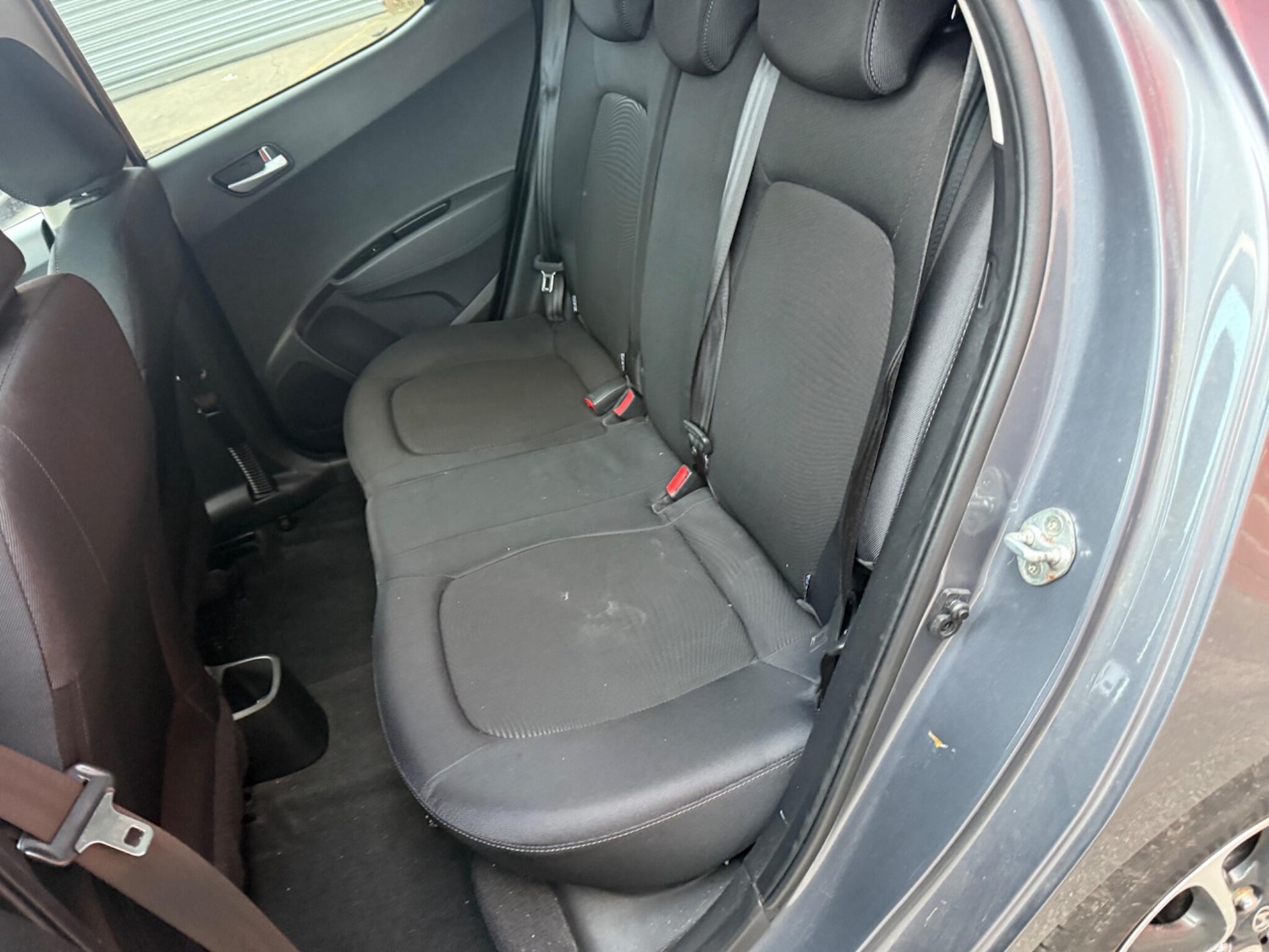 Used Hyundai i10 2017 for sale - 78048128: Photo 27