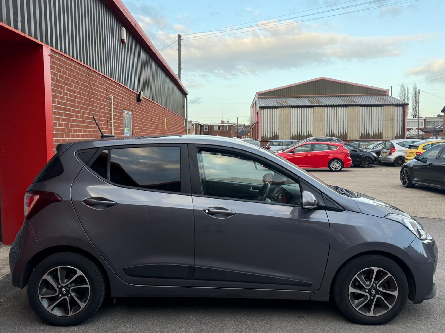 Used Hyundai i10 2017 for sale - 78048128: Photo 7