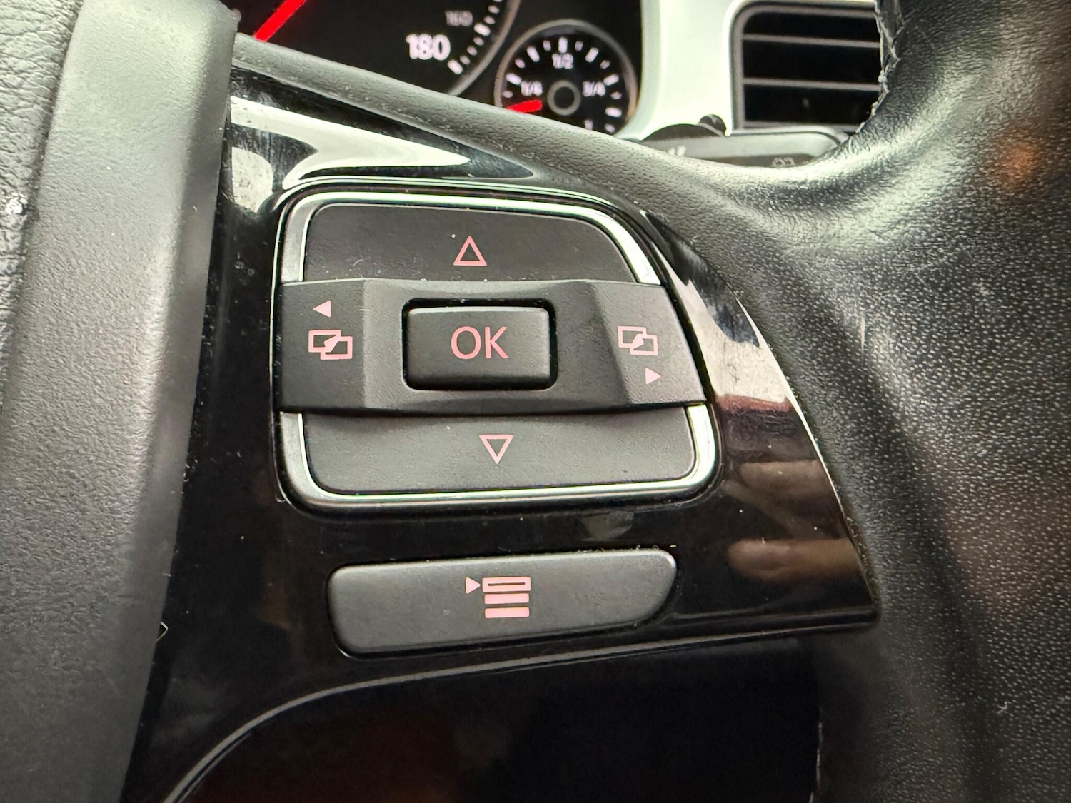 Used Volkswagen Touareg 2012 for sale - 76550715: Photo 11