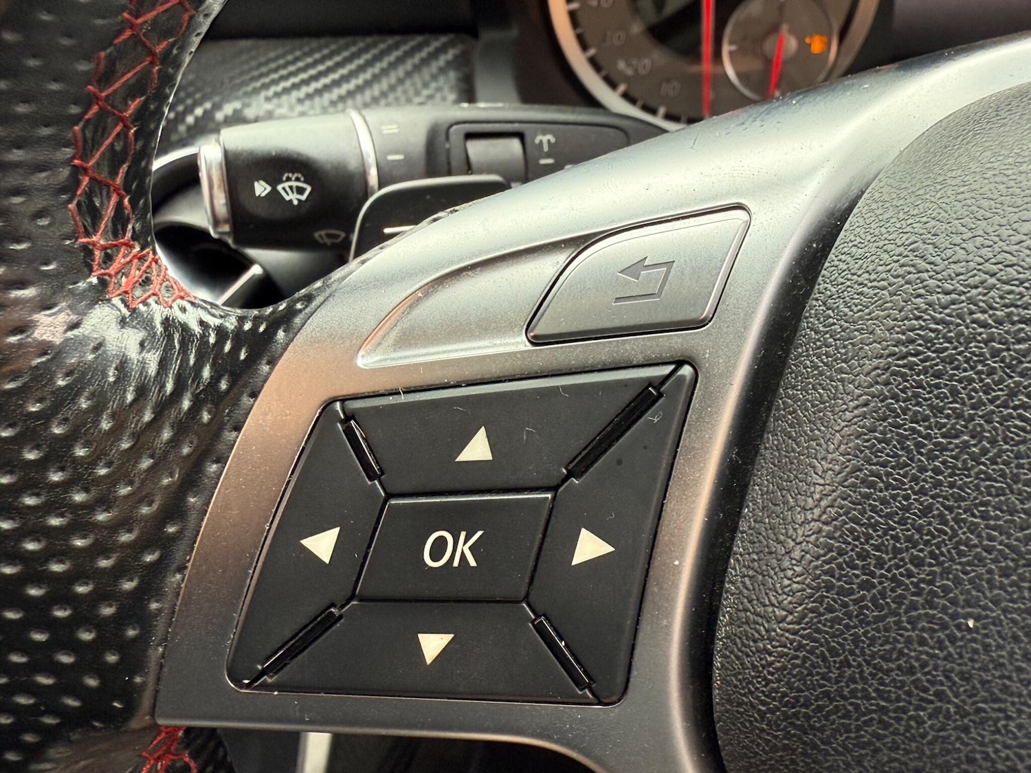 Used Mercedes-Benz A-Class 2014 for sale - 76377472: Photo 14