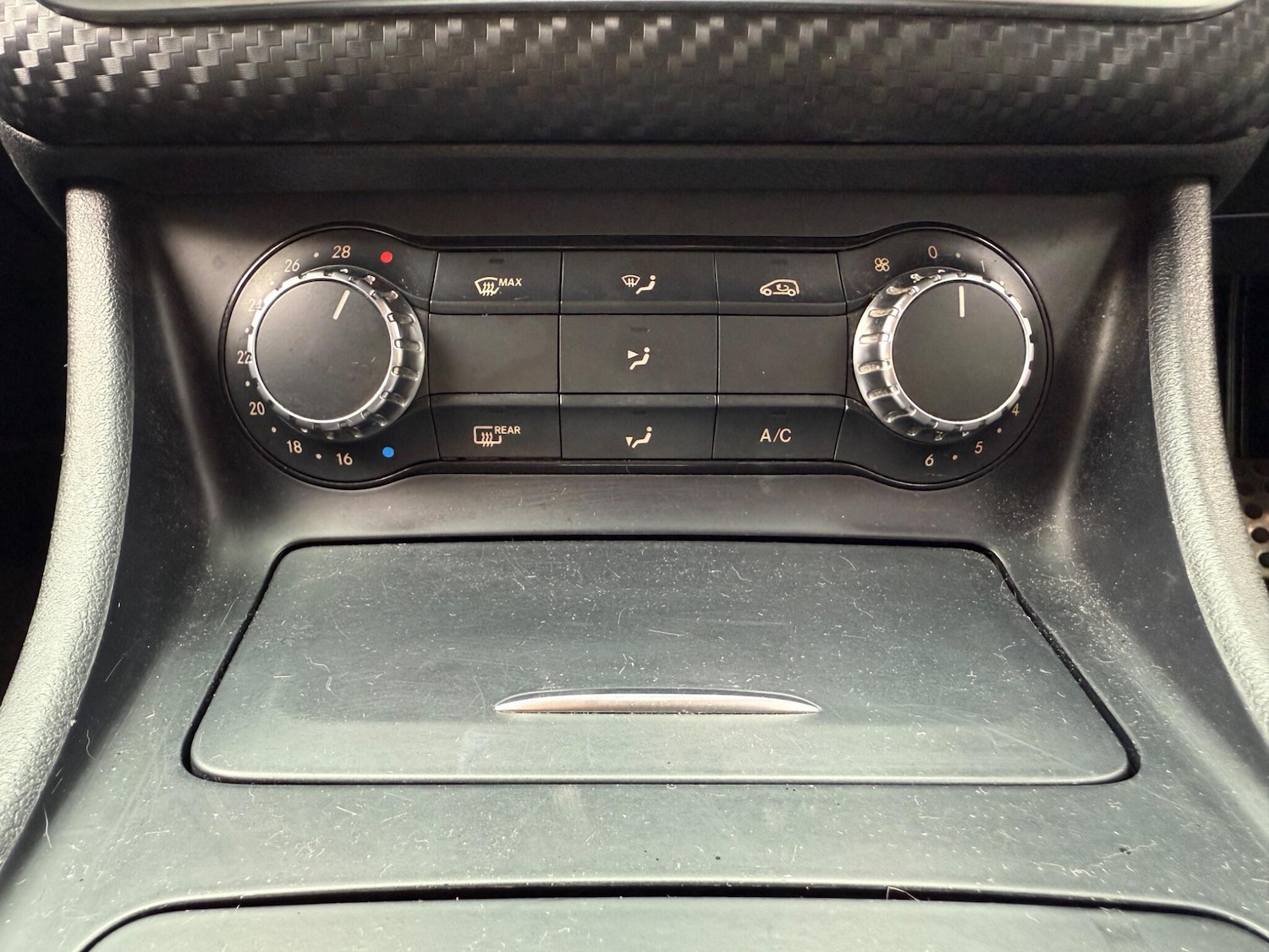 Used Mercedes-Benz A-Class 2014 for sale - 76377472: Photo 18