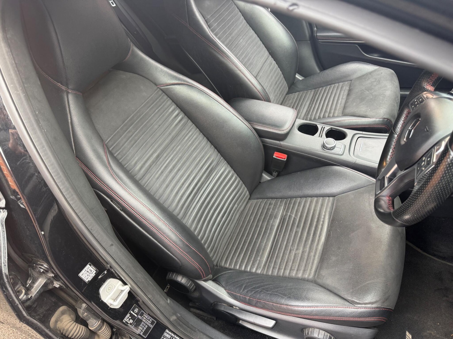 Used Mercedes-Benz A-Class 2014 for sale - 76377472: Photo 23