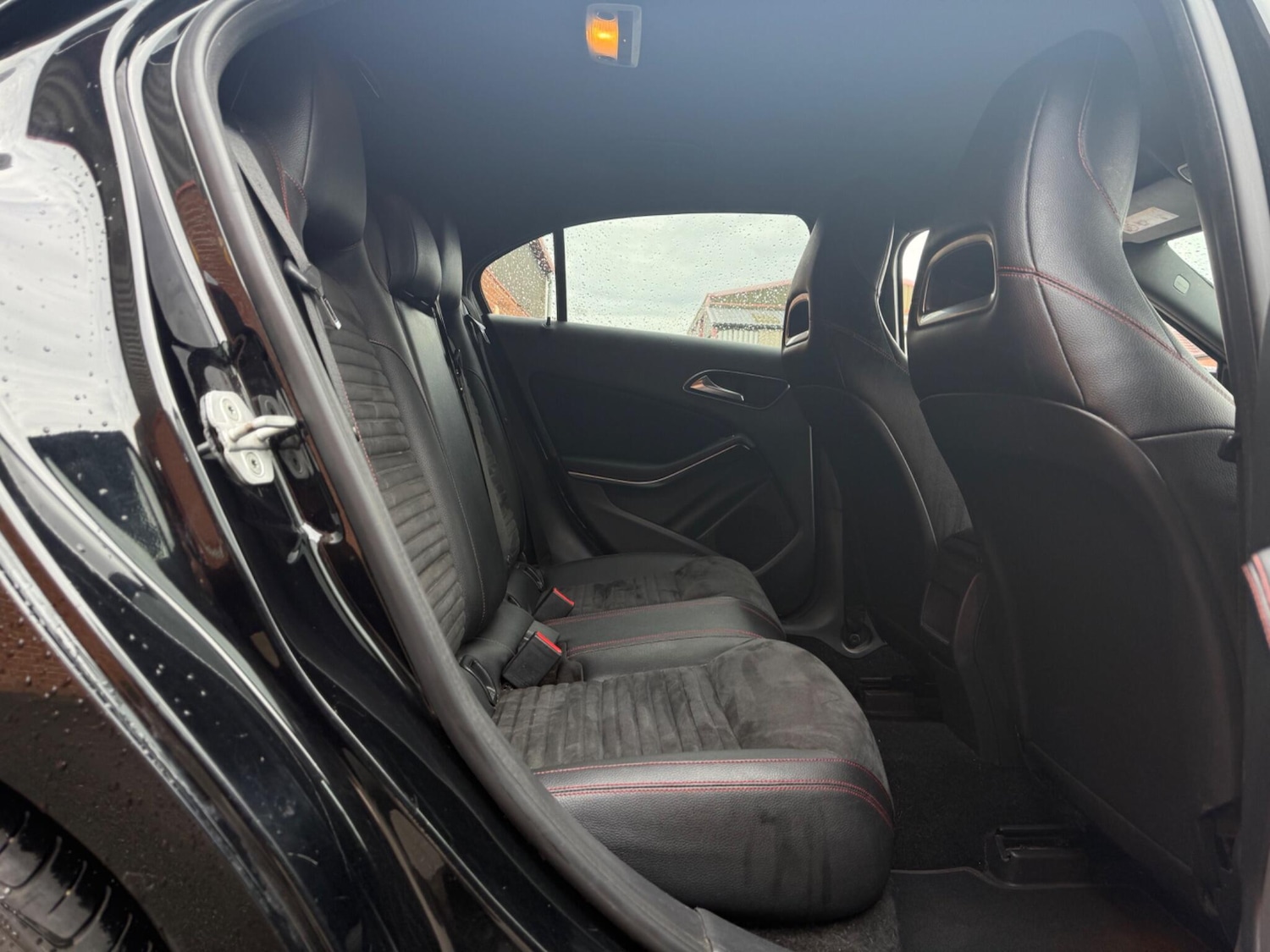 Used Mercedes-Benz A-Class 2014 for sale - 76377472: Photo 28