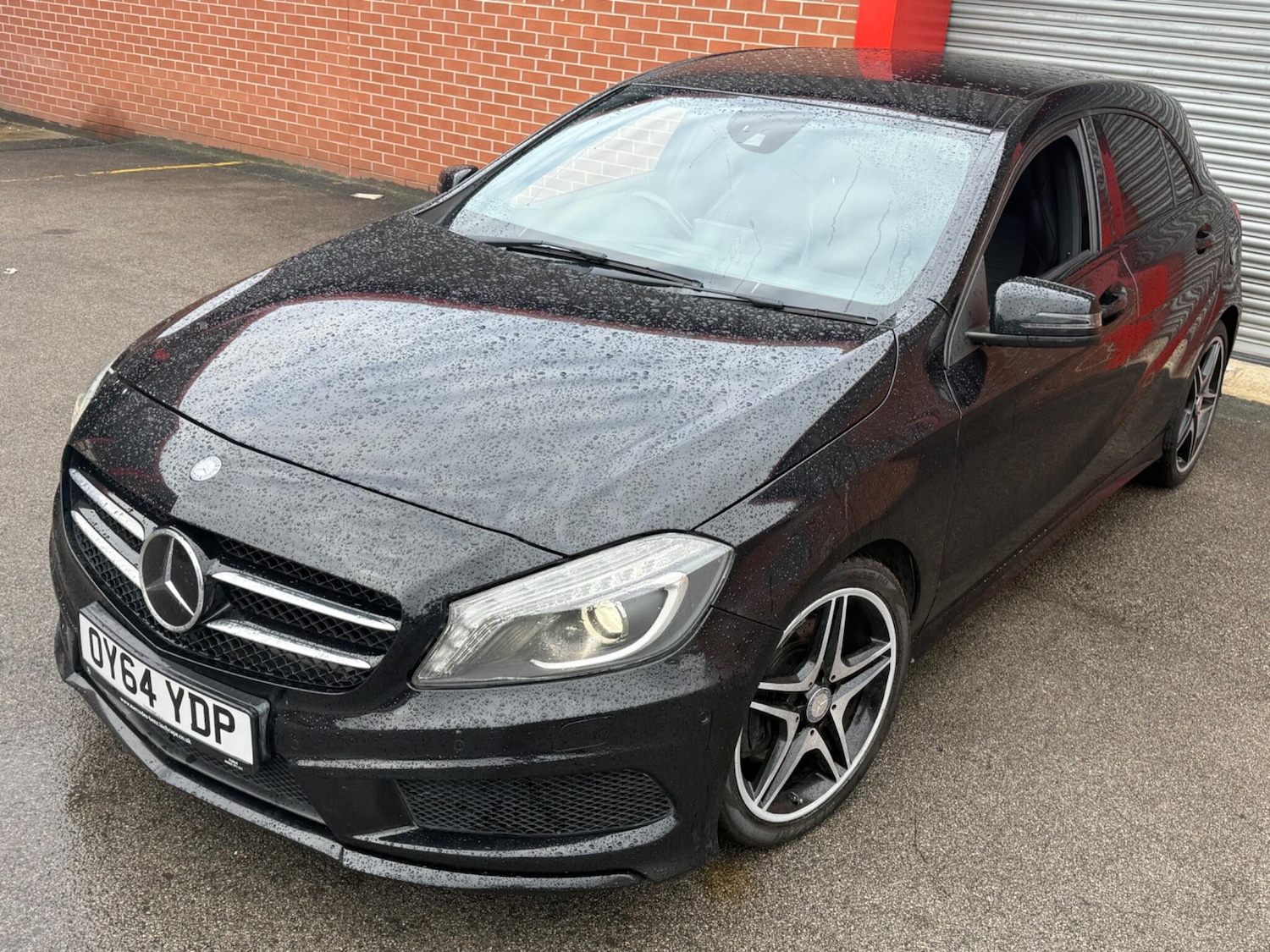 Used Mercedes-Benz A-Class 2014 for sale - 76377472: Photo 6