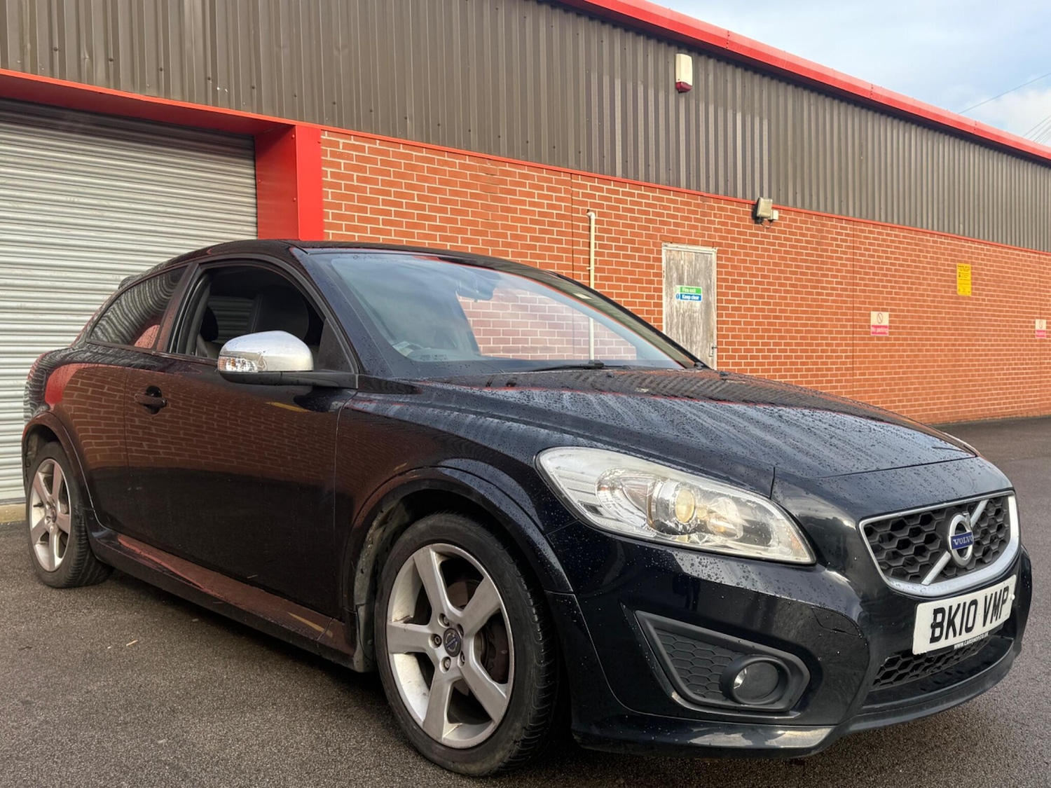 Used Volvo C30 2010 for sale - 76839595: Photo 1