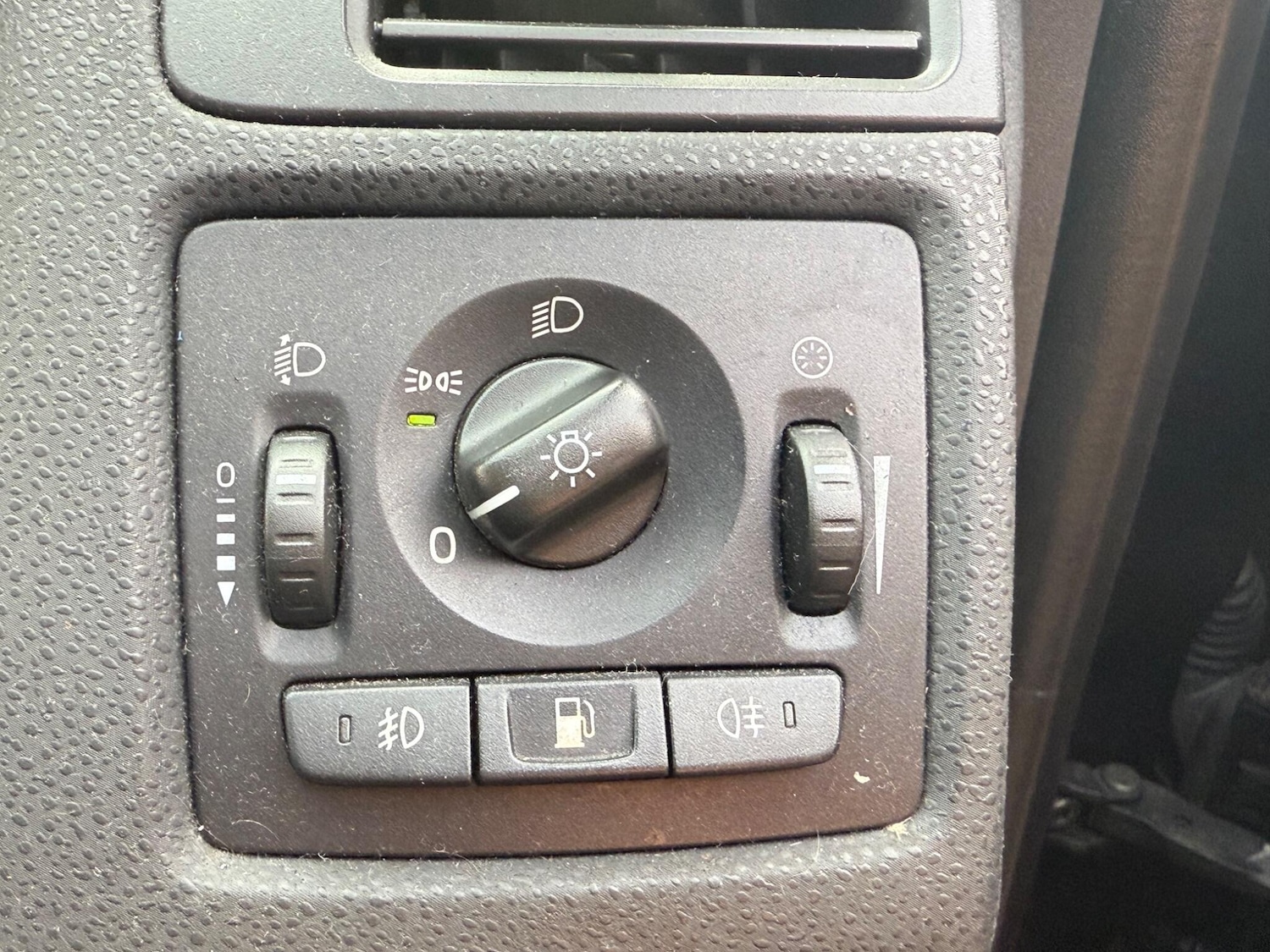 Used Volvo C30 2010 for sale - 76839595: Photo 10