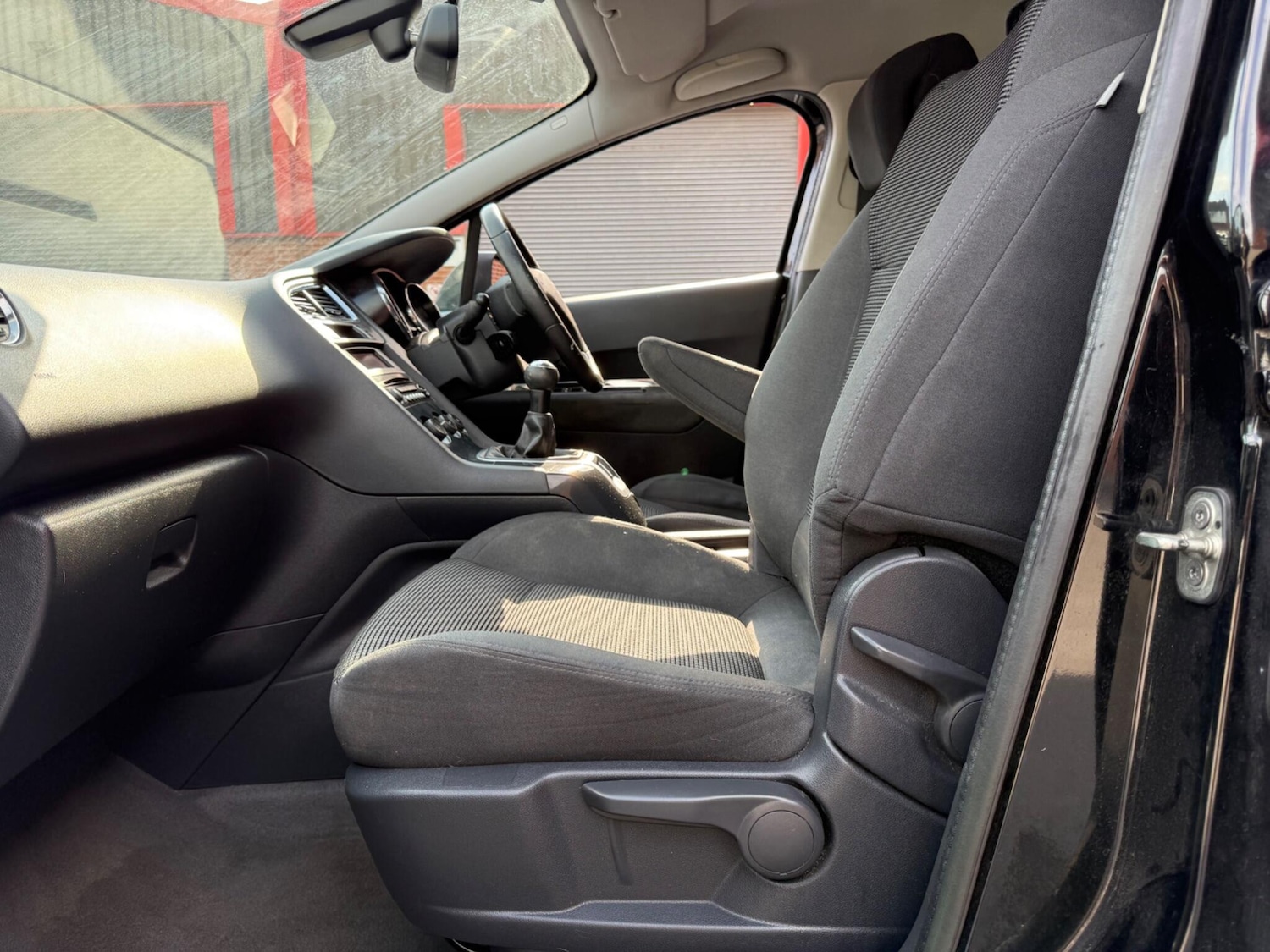 Used Peugeot 5008 2014 for sale - 76989424: Photo 19