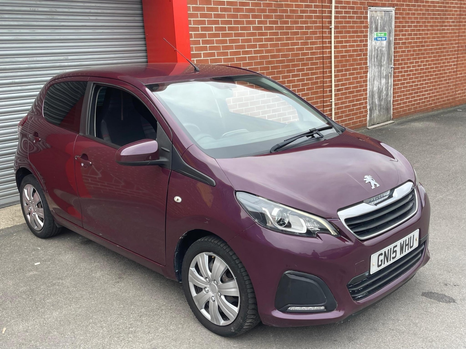 Used Peugeot 108 for sale - 76989427: Photo 3
