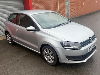 Used Volkswagen Polo 2010 for sale - 77695582: Photo