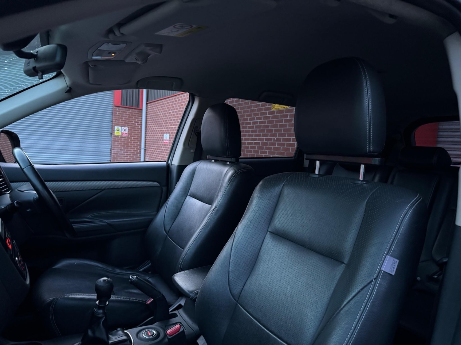 Used Mitsubishi Outlander 2014 for sale - 76990993: Photo 24