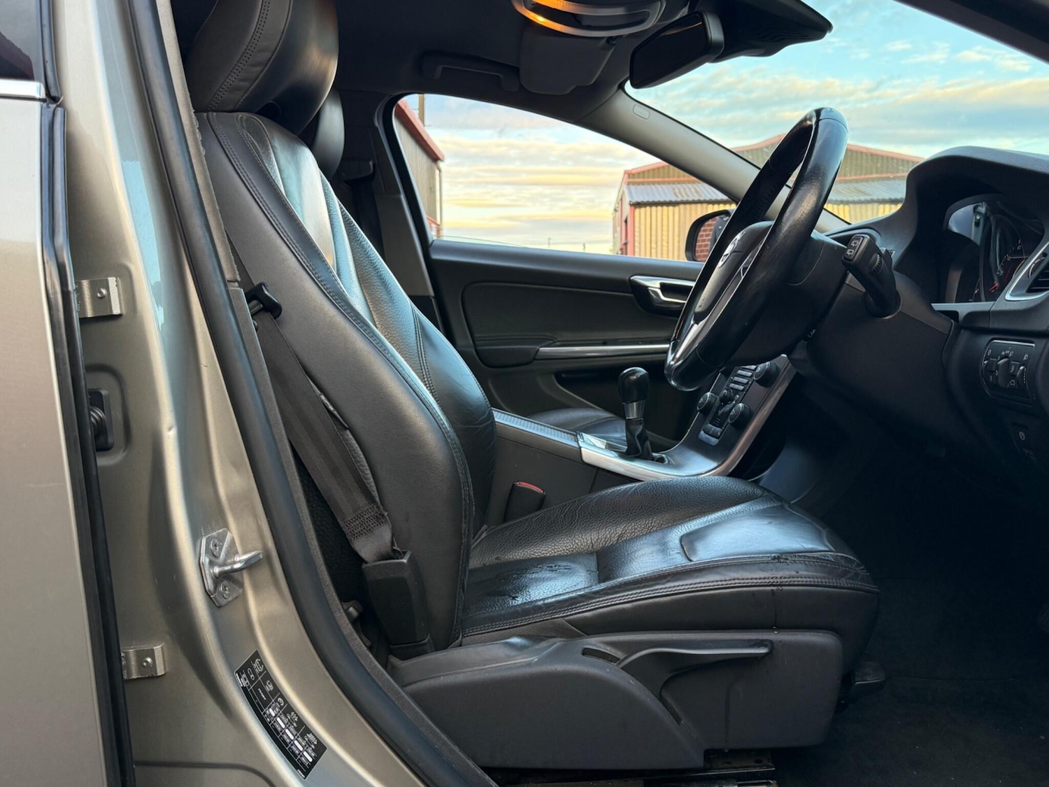 Used Volvo V60 2013 for sale - 76388452: Photo 20