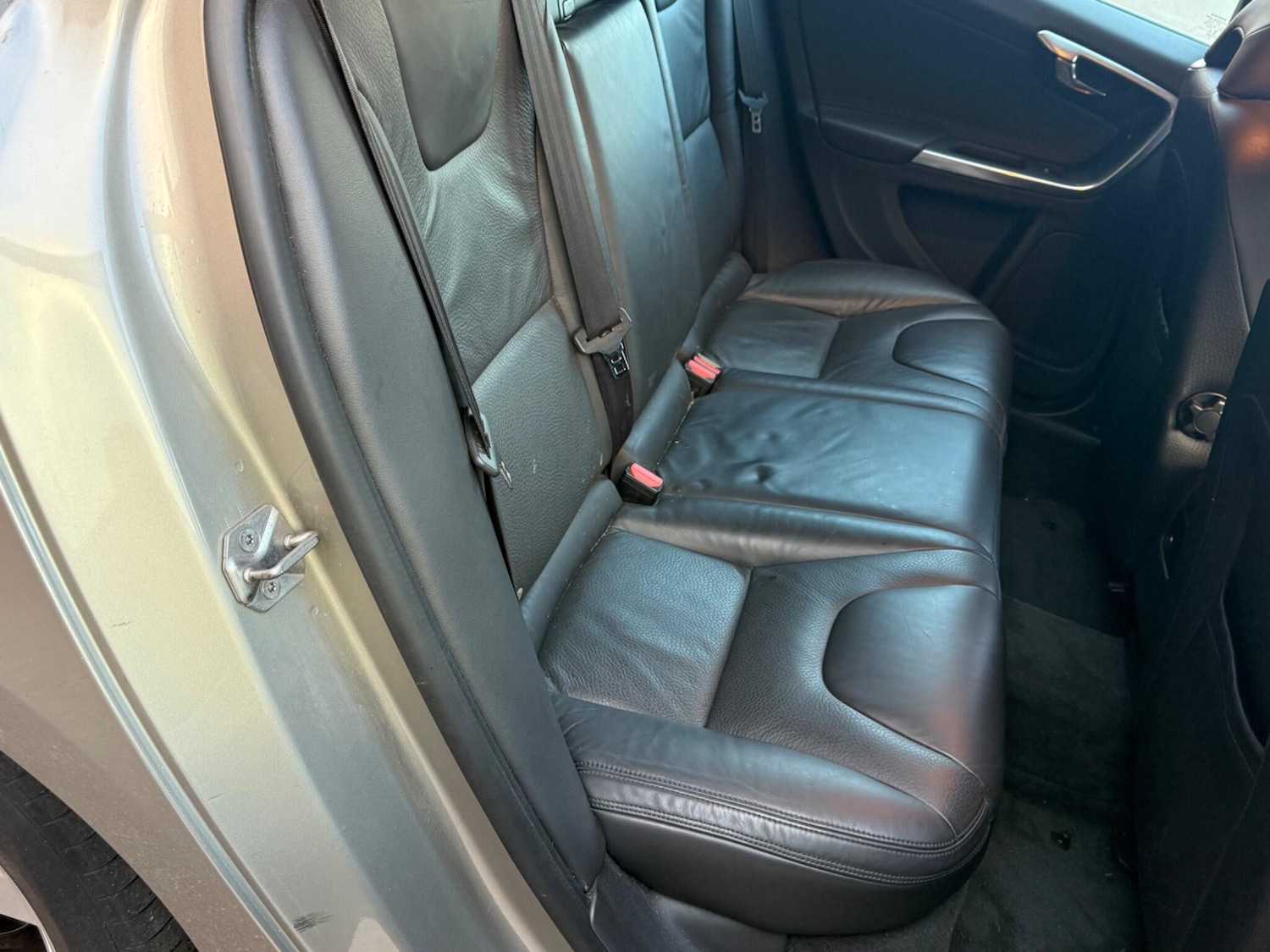 Used Volvo V60 2013 for sale - 76388452: Photo 27