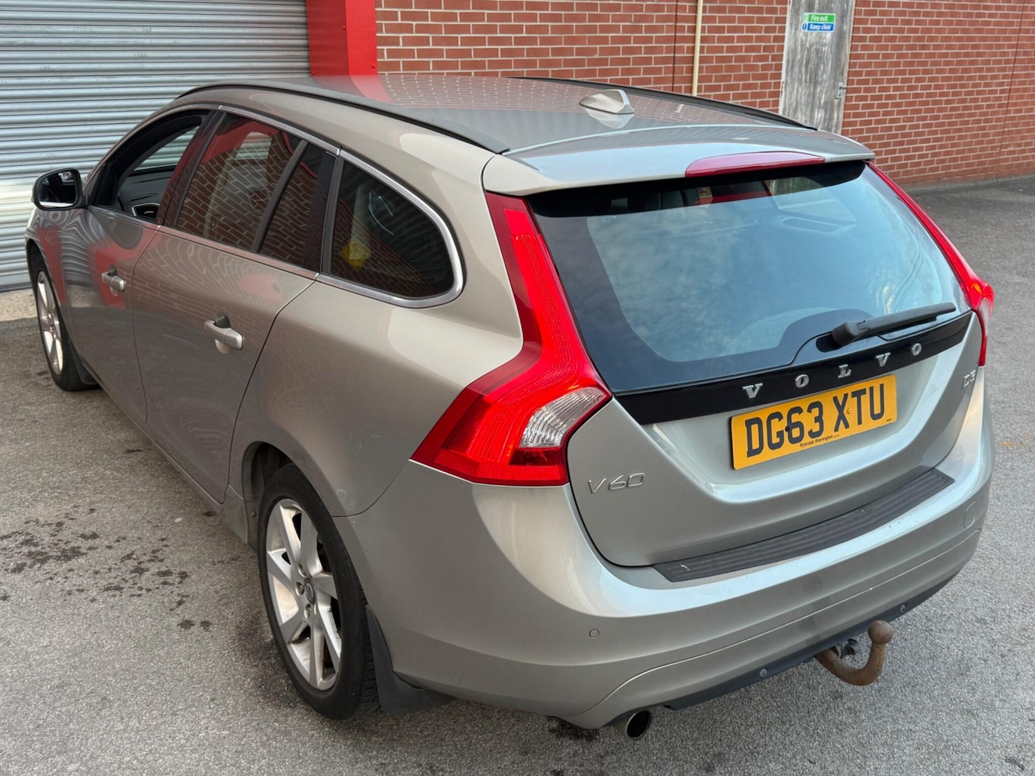 Used Volvo V60 2013 for sale - 76388452: Photo 31