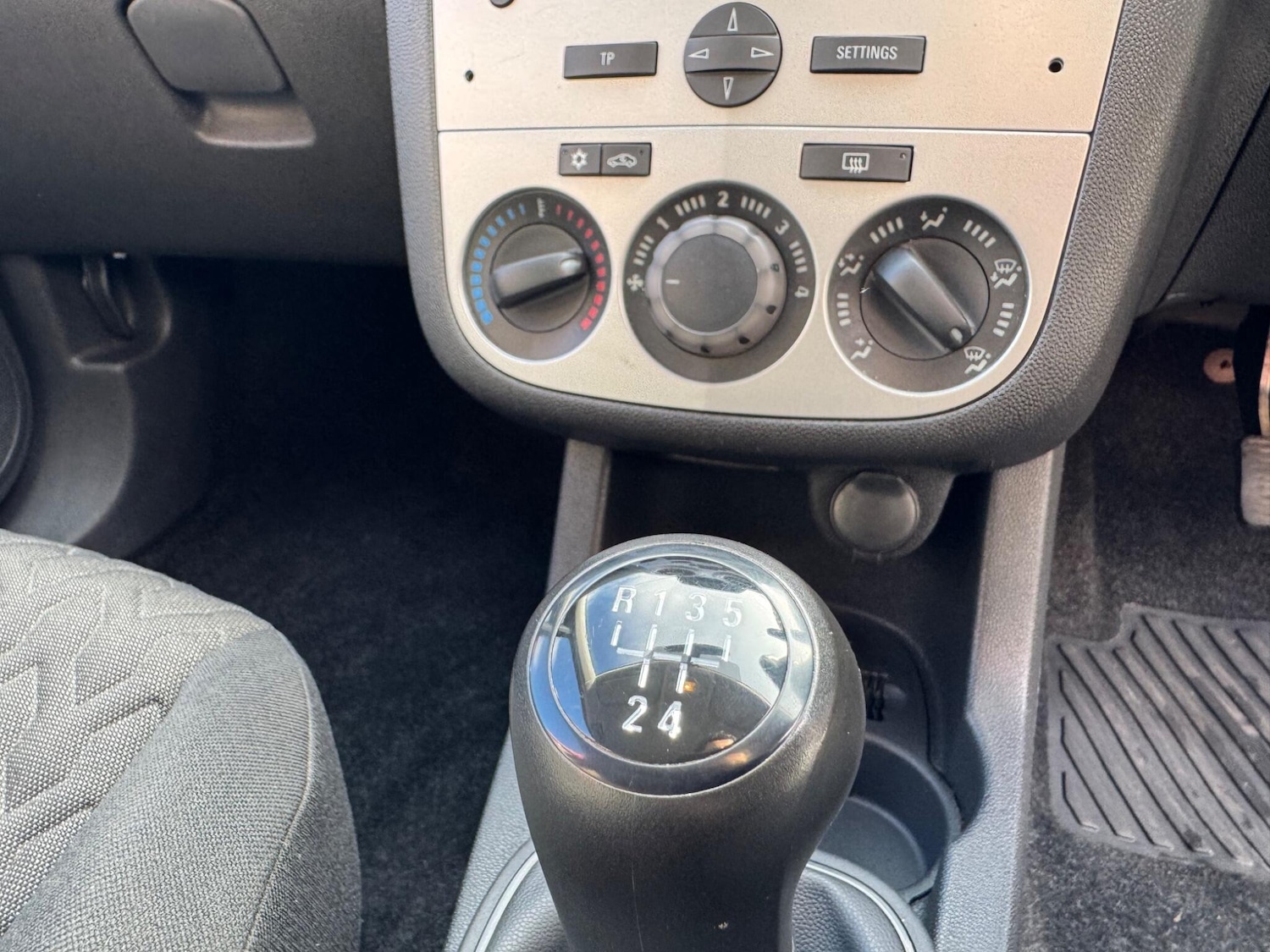 Used Vauxhall Corsa 2013 for sale - 76371075: Photo 16