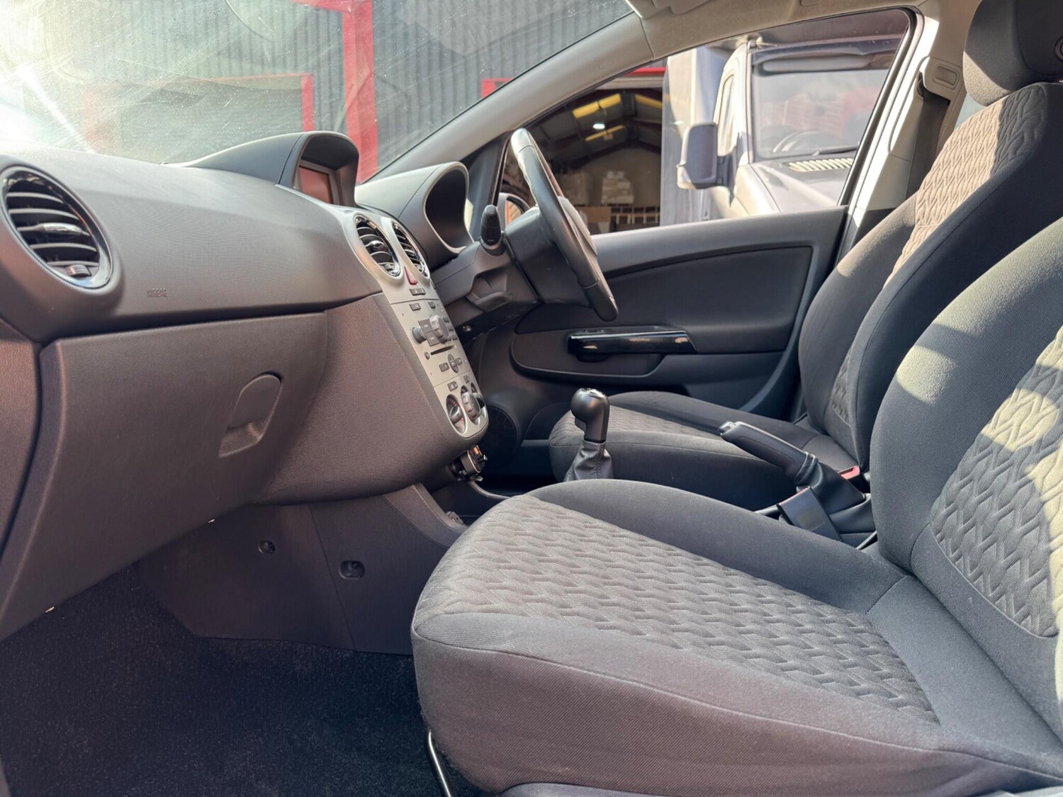 Used Vauxhall Corsa 2013 for sale - 76371075: Photo 28